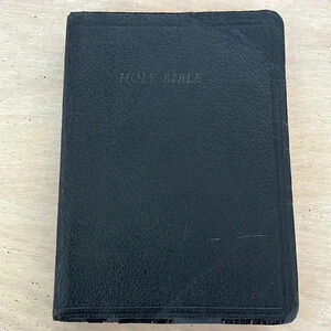 vintage 1950s Holy Bible Self-Pronouncing King James Version‎ USA